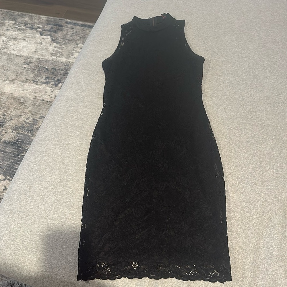 Material Girl Black Lace Sleeveless Mock Neck Midi Dress Size Medium